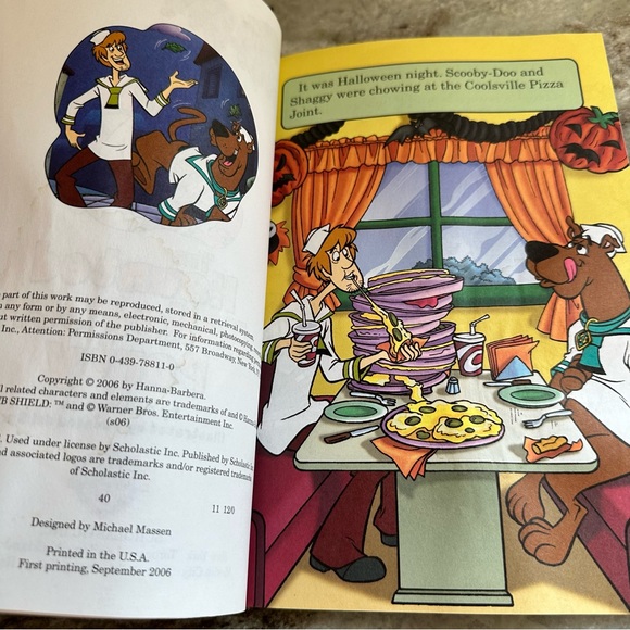 Scooby-Doo! Readers Series: The Haunted Halloween Party by Gail Herman (2006) - Picture 4 of 6